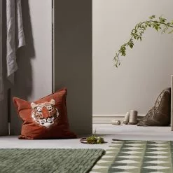 Chhatwal & Jonsson Embroidered Tiger Velvet Kissenbezug 50x50cm -Home-Verkäufe 2023 chhatwal jonsson embroid tiger cushion cover 50x50cm cactus green 2