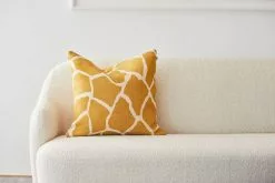 Chhatwal & Jonsson Nadi Kissenbezug 50x50 Cm, Spicy Yellow / Hellbeige -Home-Verkäufe 2023 chhatwal jonsson nadi kissenbezug 50x50 cm 2