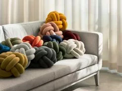 Design House Stockholm Knot Kissen XL, Gelb -Home-Verkäufe 2023 design house stockholm knot cushion xl 7