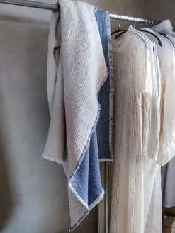 Elvang Thyme Decke 130x180 Cm, Blau 13 Elvang Thyme Decke 130x180 Cm, Blau -Home-Verkäufe 2023 elvang thyme decke 130x180 cm 17