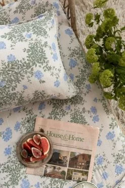 Garbo & Friends Plumbago Kissenbezug Muslin, 50x70 Cm -Home-Verkäufe 2023 garbo friends plumbago kissenbezug muslin 1 1