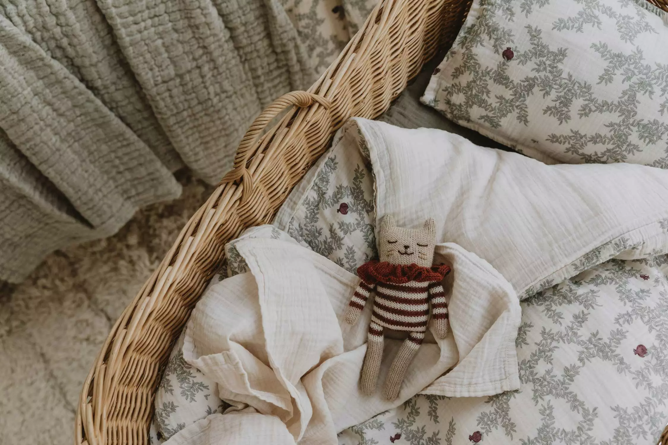 Garbo & Friends Pomegranate Bettwäsche Musselin, 100x140 Cm 6 Garbo & Friends Pomegranate Bettwäsche Musselin, 100x140 Cm – Bild 4