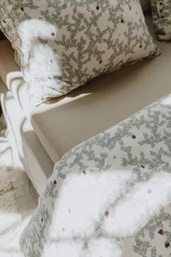 Garbo & Friends Pomegranate Kissenbezug Musselin, 50x60 Cm -Home-Verkäufe 2023 garbo friends pomegranate muslin pillowcase 1 1