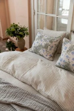 Garbo & Friends Stripe Anjou Bettdeckenbezug Musselin, 240x220 Cm -Home-Verkäufe 2023 garbo friends stripe anjou 34