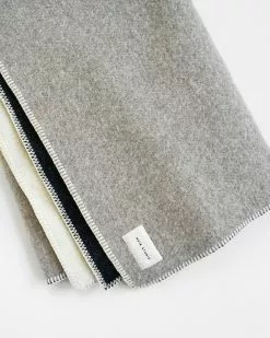 Hein Studio Cleo No. 01 Wolldecke, Creme/Schwarz -Home-Verkäufe 2023 hein studio cleo plaid no 01 2