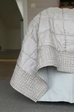 Himla Delia Tagesdecke 240x240 Cm, Pearl -Home-Verkäufe 2023 himla delia tagesdecke 240x240cm pearl 14