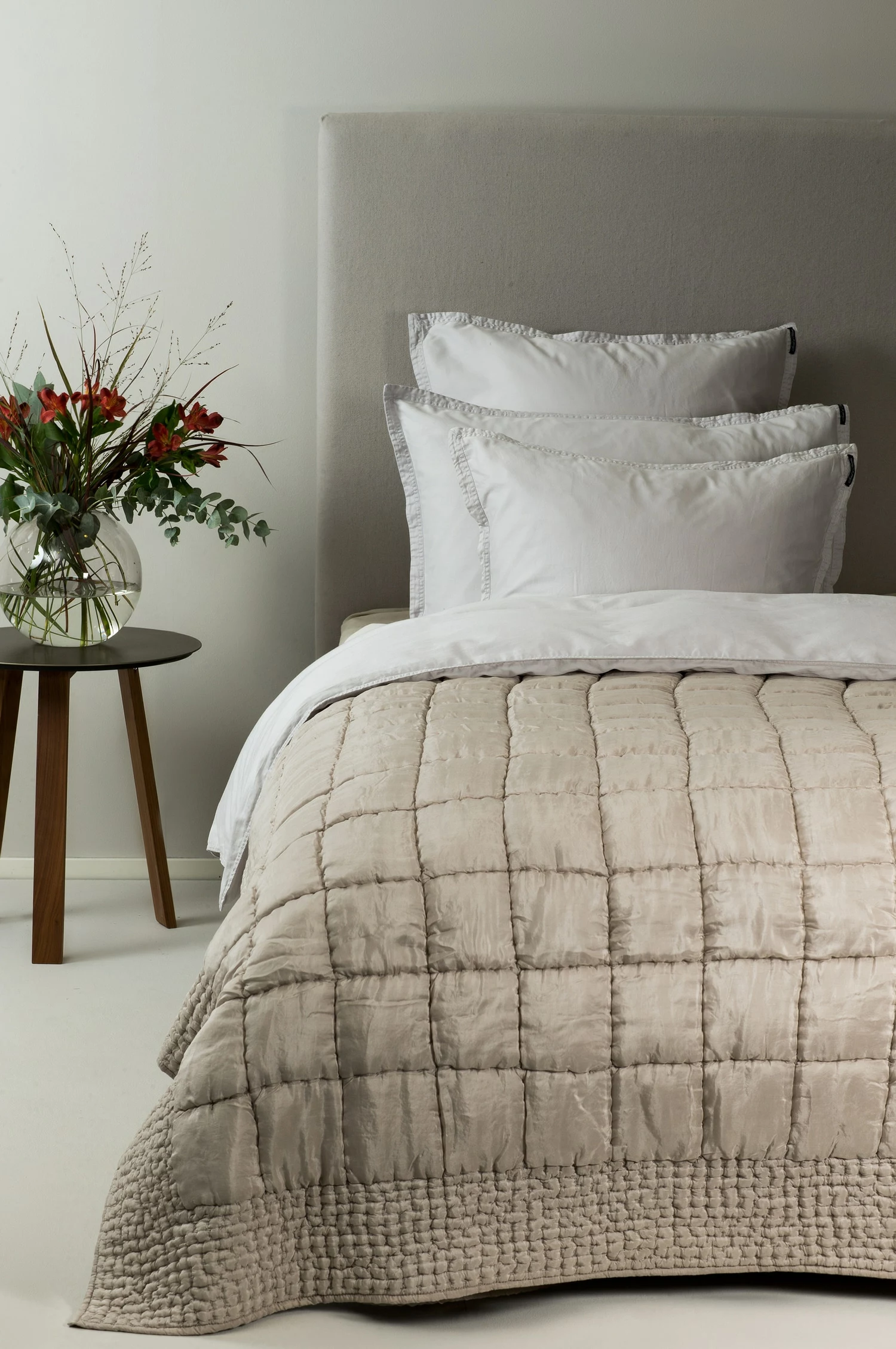 Himla Delia Tagesdecke 240x240 Cm, Cream 6 Himla Delia Tagesdecke 240x240 Cm, Cream – Bild 4