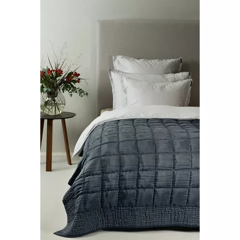 Himla Delia Tagesdecke 240x240 Cm, Blue Shadow 5 Himla Delia Tagesdecke 240x240 Cm, Blue Shadow – Bild 3