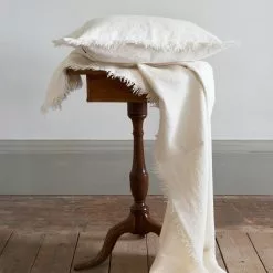 Himla Merlin Kissenbezug 50x50 Cm, Honey -Home-Verkäufe 2023 himla merlin kissen 50x50cm offwhite 1