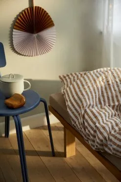 Juna Bæk & Bølge Lines Bettwäsche 220x220 Cm, Sand / Weiß -Home-Verkäufe 2023 juna bk blge lines bed set 3