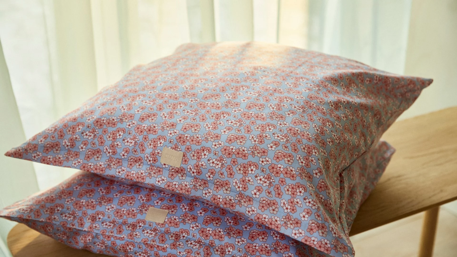 Juna Pleasantly Kissenbezug 50x60 Cm, Hellblau 4 Juna Pleasantly Kissenbezug 50x60 Cm, Hellblau – Bild 2