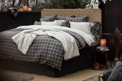 Lexington Striped Bettdeckenbezug Off-white / Beige, 220x220 Cm -Home-Verkäufe 2023 lexington striped bettdeckenbezug off white beige 2