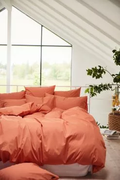 Lexington Striped Bettbezug Peach Melon, 220x220 Cm 9 Lexington Striped Bettbezug Peach Melon, 220x220 Cm -Home-Verkäufe 2023 lexington striped duvet cover peach melon 3