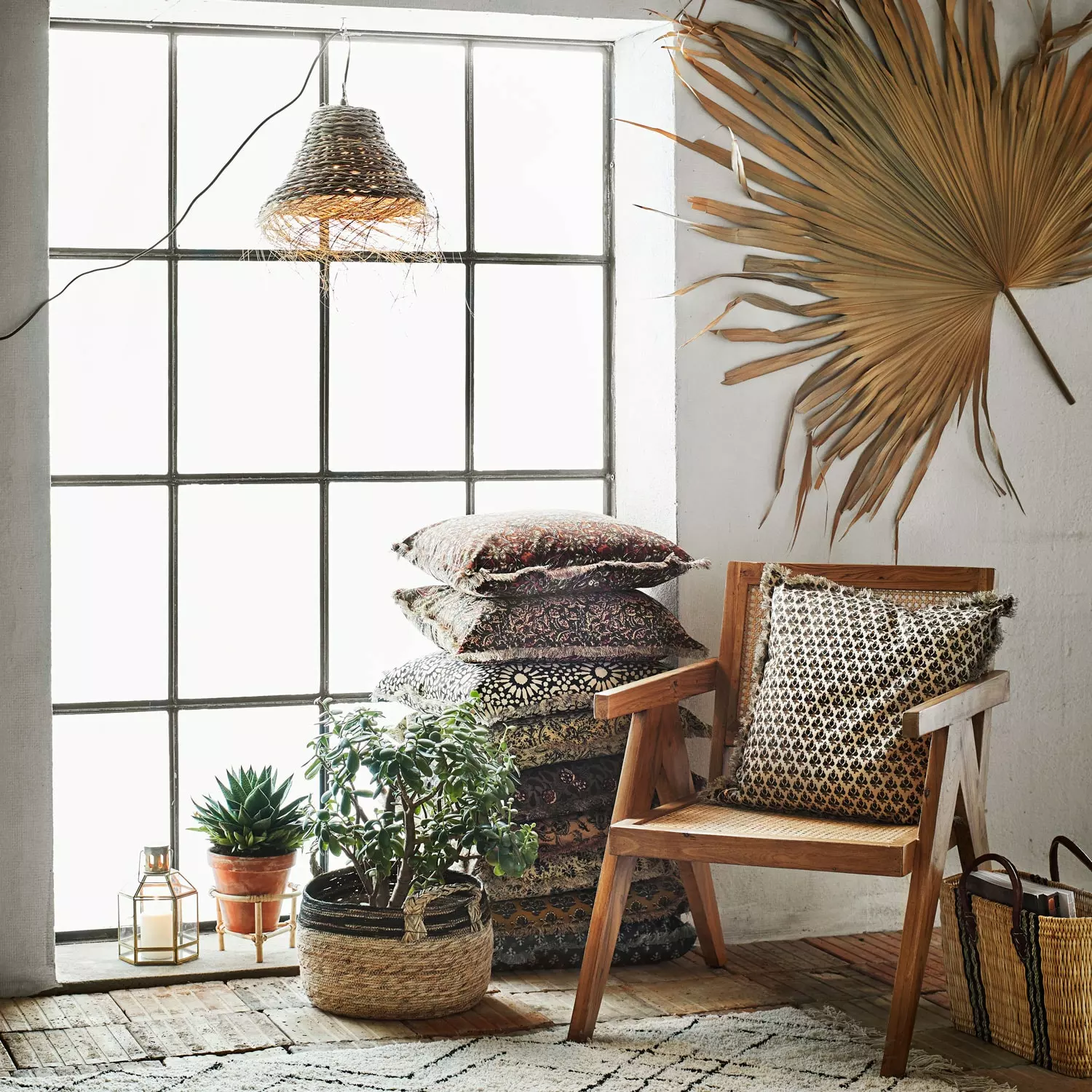 Madam Stoltz Kissenbezug Mit Fransen 50x50 Cm, Sandfarben / Olive 4 Madam Stoltz Kissenbezug Mit Fransen 50x50 Cm, Sandfarben / Olive – Bild 2