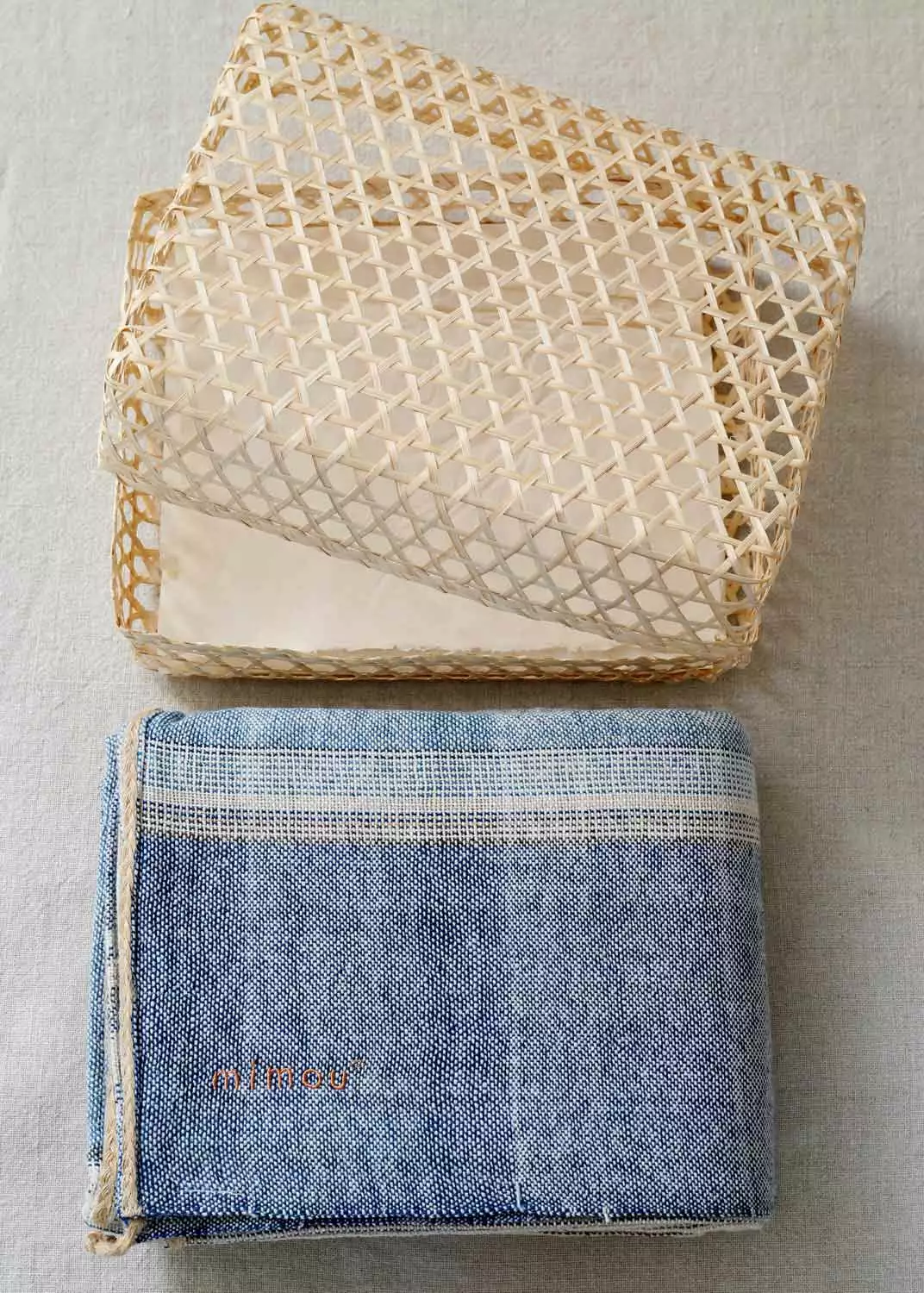 Mimou Bliss Tagesdecke 180x240 Cm, Indigo Stripe 5 Mimou Bliss Tagesdecke 180x240 Cm, Indigo Stripe – Bild 3