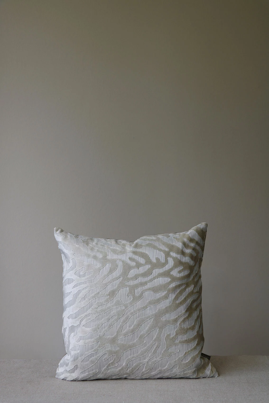 Mimou Native Kissen 50x50, Naturfarben 4 Mimou Native Kissen 50x50, Naturfarben – Bild 2