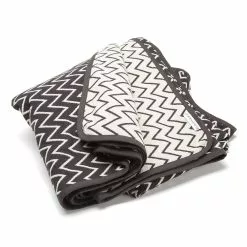 Ørskov Tagesdecke Zigzag, 140x260 Cm -Home-Verkäufe 2023 rskov tagesdecke zigzag schwarz wei 3 1