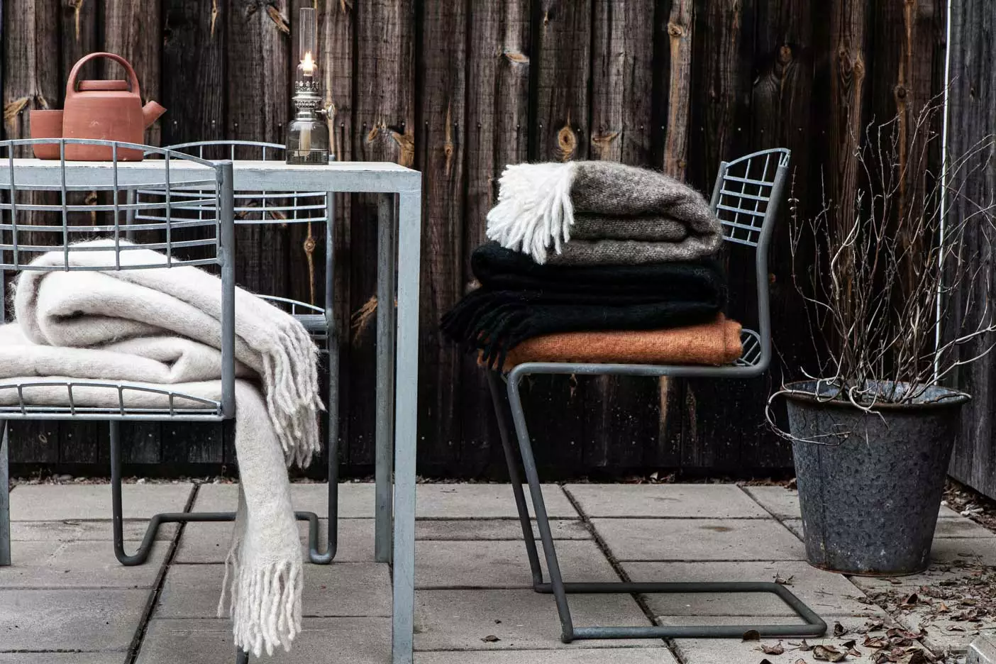 Stackelbergs Mohair Decke Gerollte Franse 130x170 Cm, Midnight Black 4 Stackelbergs Mohair Decke Gerollte Franse 130x170 Cm, Midnight Black – Bild 2